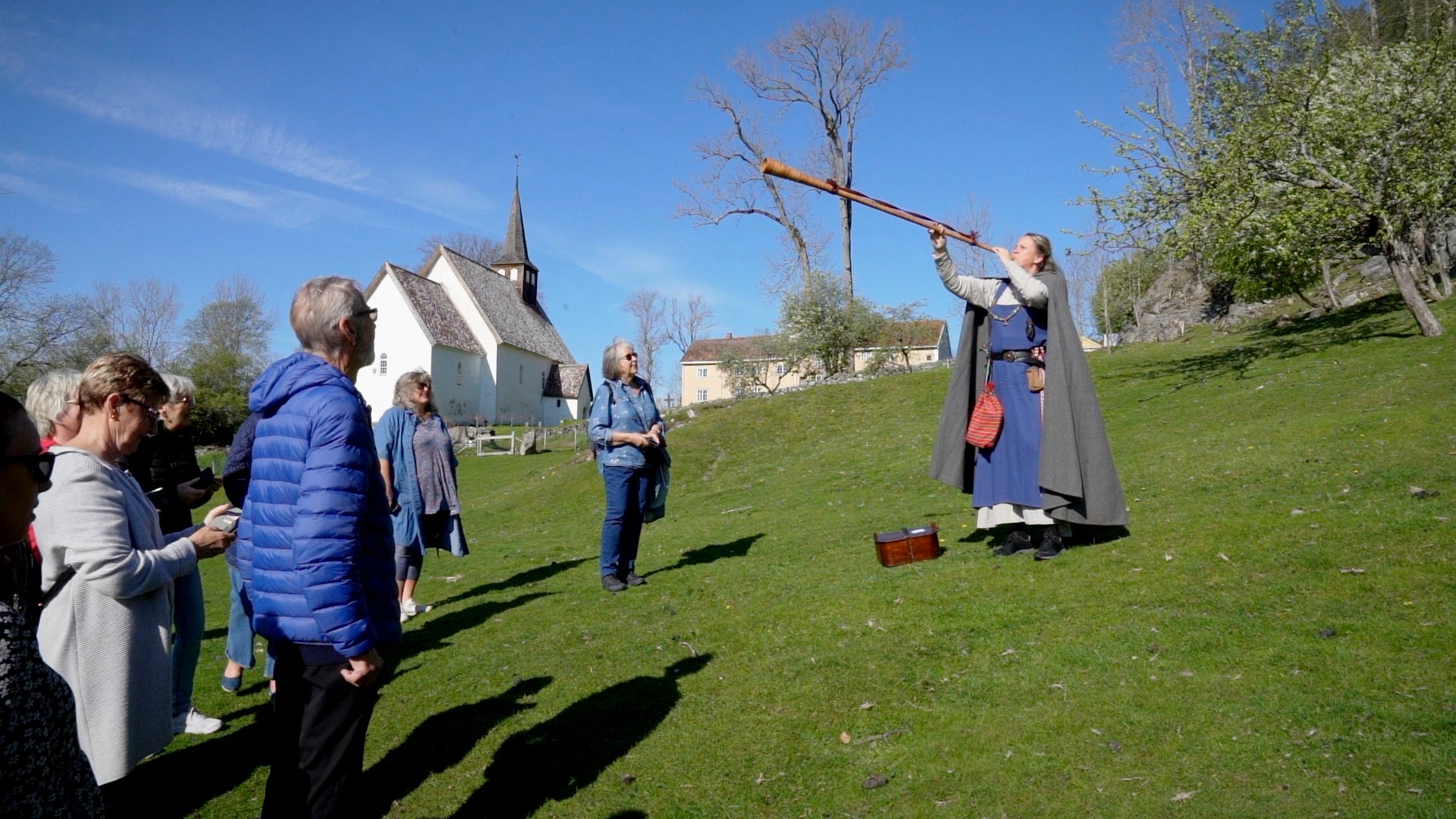 Barneprogram og historisk vandring